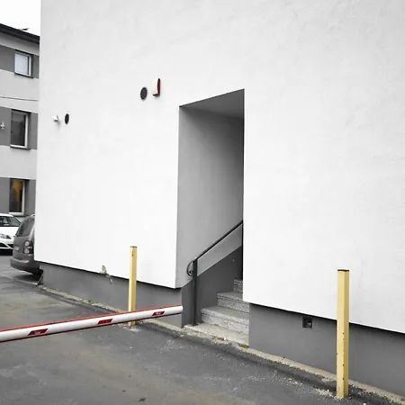 Platynowy - Centrum Gliwic Z Parkingiem Lägenhet